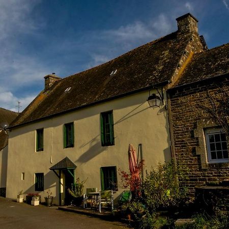 Auberge Le Canard Qui Rit Plélauff Εξωτερικό φωτογραφία