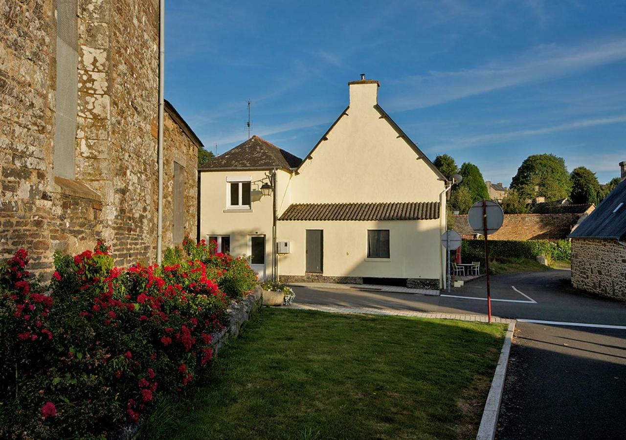 Auberge Le Canard Qui Rit Plélauff Εξωτερικό φωτογραφία