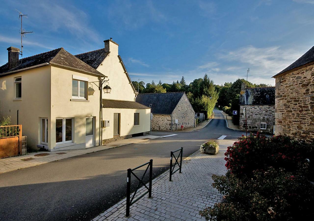 Auberge Le Canard Qui Rit Plélauff Εξωτερικό φωτογραφία